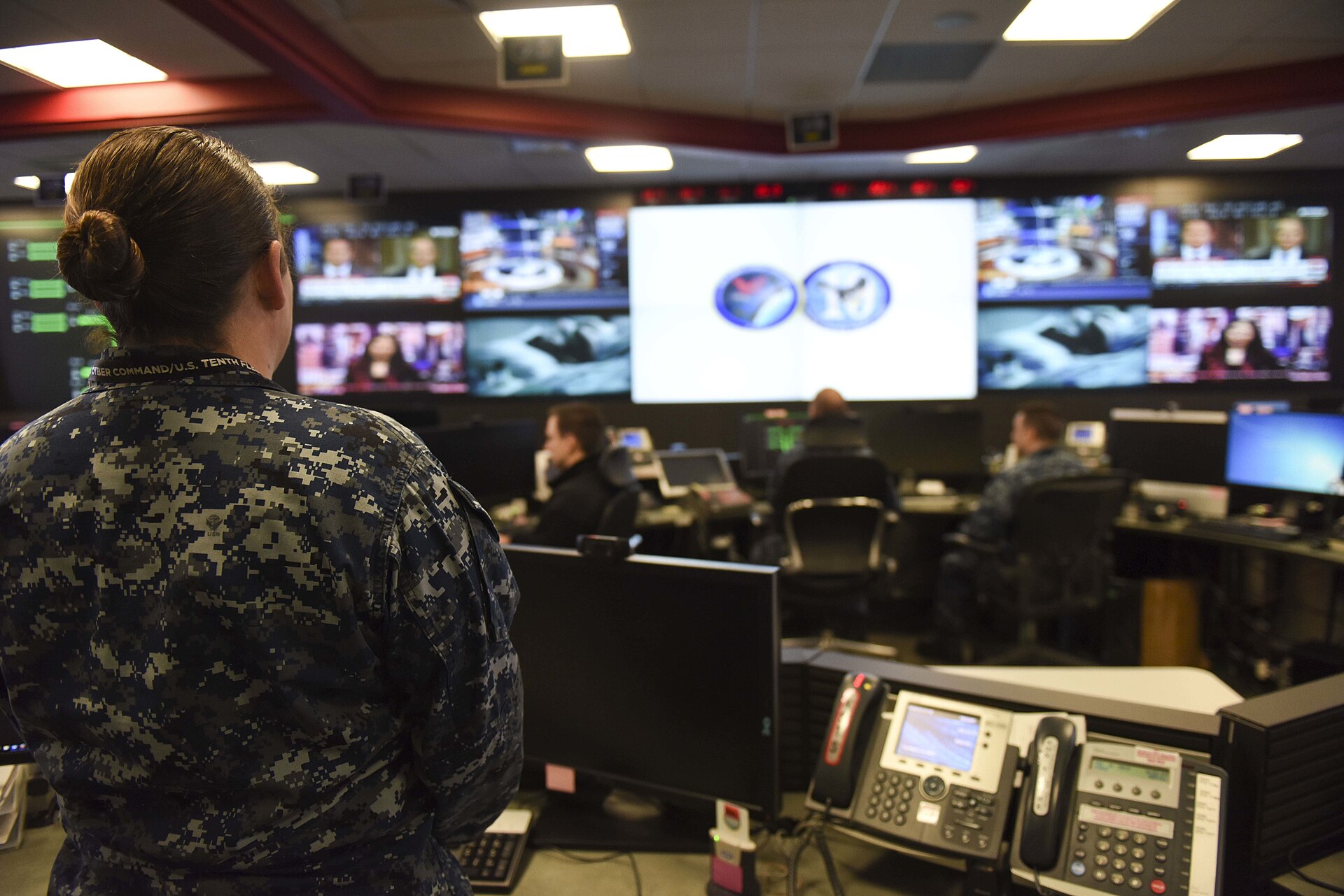 File photo: the U.S. Fleet Cyber Command operations center in 2017. Illustrative cybersecurity context; not Cisco equipment or the reported exploitation.
